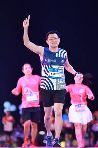 BIB: 
                            <button type="button" onclick="openModal(23868190)" class="btn btn-primary btn-sm float-right btn-popup" data-toggle="modal" data-target=".modal-high-quality">
                        <i class="fas fa-shopping-cart"></i> Add to Cart
                    </button>
                                            <button type="button" onclick="isThisMe(23868190, true)" class="btn btn-success btn-sm float-right btn-popup btn-isme hidden" data-toggle="tooltip" data-placement="bottom" title="นี่คือรูปของคุณใช่ไหม คลิกที่นี่เพื่อเอาเข้าอัลบั้ม">
                        <i class="fas fa-plus"></i> Add to album
                    </button>
                    <button type="button" onclick="isThisMe(23868190, false)" class="btn btn-warning btn-sm float-right btn-popup btn-isnotme hidden">
                        <i class="fas fa-ban"></i> Remove from album
                    </button>