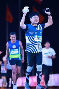 BIB: 
                            <button type="button" onclick="openModal(23994787)" class="btn btn-primary btn-sm float-right btn-popup" data-toggle="modal" data-target=".modal-high-quality">
                        <i class="fas fa-shopping-cart"></i> Add to Cart
                    </button>
                                            <button type="button" onclick="isThisMe(23994787, true)" class="btn btn-success btn-sm float-right btn-popup btn-isme hidden" data-toggle="tooltip" data-placement="bottom" title="นี่คือรูปของคุณใช่ไหม คลิกที่นี่เพื่อเอาเข้าอัลบั้ม">
                        <i class="fas fa-plus"></i> Add to album
                    </button>
                    <button type="button" onclick="isThisMe(23994787, false)" class="btn btn-warning btn-sm float-right btn-popup btn-isnotme hidden">
                        <i class="fas fa-ban"></i> Remove from album
                    </button>