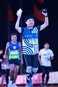 BIB: 
                            <button type="button" onclick="openModal(23993695)" class="btn btn-primary btn-sm float-right btn-popup" data-toggle="modal" data-target=".modal-high-quality">
                        <i class="fas fa-shopping-cart"></i> Add to Cart
                    </button>
                                            <button type="button" onclick="isThisMe(23993695, true)" class="btn btn-success btn-sm float-right btn-popup btn-isme hidden" data-toggle="tooltip" data-placement="bottom" title="นี่คือรูปของคุณใช่ไหม คลิกที่นี่เพื่อเอาเข้าอัลบั้ม">
                        <i class="fas fa-plus"></i> Add to album
                    </button>
                    <button type="button" onclick="isThisMe(23993695, false)" class="btn btn-warning btn-sm float-right btn-popup btn-isnotme hidden">
                        <i class="fas fa-ban"></i> Remove from album
                    </button>