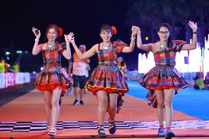 BIB: 
                            <button type="button" onclick="openModal(24137719)" class="btn btn-primary btn-sm float-right btn-popup" data-toggle="modal" data-target=".modal-high-quality">
                        <i class="fas fa-shopping-cart"></i> Add to Cart
                    </button>
                                            <button type="button" onclick="isThisMe(24137719, true)" class="btn btn-success btn-sm float-right btn-popup btn-isme hidden" data-toggle="tooltip" data-placement="bottom" title="นี่คือรูปของคุณใช่ไหม คลิกที่นี่เพื่อเอาเข้าอัลบั้ม">
                        <i class="fas fa-plus"></i> Add to album
                    </button>
                    <button type="button" onclick="isThisMe(24137719, false)" class="btn btn-warning btn-sm float-right btn-popup btn-isnotme hidden">
                        <i class="fas fa-ban"></i> Remove from album
                    </button>