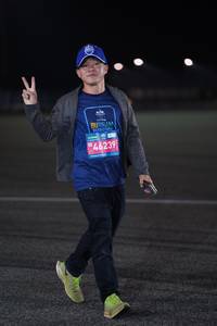 BIB: 46239
                            <button type="button" onclick="openModal(22801874)" class="btn btn-primary btn-sm float-right btn-popup" data-toggle="modal" data-target=".modal-high-quality">
                        <i class="fas fa-shopping-cart"></i> Add to Cart
                    </button>
                                            <button type="button" onclick="isThisMe(22801874, true)" class="btn btn-success btn-sm float-right btn-popup btn-isme hidden" data-toggle="tooltip" data-placement="bottom" title="นี่คือรูปของคุณใช่ไหม คลิกที่นี่เพื่อเอาเข้าอัลบั้ม">
                        <i class="fas fa-plus"></i> Add to album
                    </button>
                    <button type="button" onclick="isThisMe(22801874, false)" class="btn btn-warning btn-sm float-right btn-popup btn-isnotme hidden">
                        <i class="fas fa-ban"></i> Remove from album
                    </button>