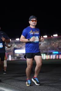 BIB: 092
                            <button type="button" onclick="openModal(22801765)" class="btn btn-primary btn-sm float-right btn-popup" data-toggle="modal" data-target=".modal-high-quality">
                        <i class="fas fa-shopping-cart"></i> Add to Cart
                    </button>
                                            <button type="button" onclick="isThisMe(22801765, true)" class="btn btn-success btn-sm float-right btn-popup btn-isme hidden" data-toggle="tooltip" data-placement="bottom" title="นี่คือรูปของคุณใช่ไหม คลิกที่นี่เพื่อเอาเข้าอัลบั้ม">
                        <i class="fas fa-plus"></i> Add to album
                    </button>
                    <button type="button" onclick="isThisMe(22801765, false)" class="btn btn-warning btn-sm float-right btn-popup btn-isnotme hidden">
                        <i class="fas fa-ban"></i> Remove from album
                    </button>