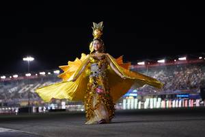 BIB: 
                            <button type="button" onclick="openModal(22802012)" class="btn btn-primary btn-sm float-right btn-popup" data-toggle="modal" data-target=".modal-high-quality">
                        <i class="fas fa-shopping-cart"></i> Add to Cart
                    </button>
                                            <button type="button" onclick="isThisMe(22802012, true)" class="btn btn-success btn-sm float-right btn-popup btn-isme hidden" data-toggle="tooltip" data-placement="bottom" title="นี่คือรูปของคุณใช่ไหม คลิกที่นี่เพื่อเอาเข้าอัลบั้ม">
                        <i class="fas fa-plus"></i> Add to album
                    </button>
                    <button type="button" onclick="isThisMe(22802012, false)" class="btn btn-warning btn-sm float-right btn-popup btn-isnotme hidden">
                        <i class="fas fa-ban"></i> Remove from album
                    </button>