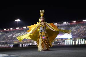 BIB: 7641
                            <button type="button" onclick="openModal(22802009)" class="btn btn-primary btn-sm float-right btn-popup" data-toggle="modal" data-target=".modal-high-quality">
                        <i class="fas fa-shopping-cart"></i> Add to Cart
                    </button>
                                            <button type="button" onclick="isThisMe(22802009, true)" class="btn btn-success btn-sm float-right btn-popup btn-isme hidden" data-toggle="tooltip" data-placement="bottom" title="นี่คือรูปของคุณใช่ไหม คลิกที่นี่เพื่อเอาเข้าอัลบั้ม">
                        <i class="fas fa-plus"></i> Add to album
                    </button>
                    <button type="button" onclick="isThisMe(22802009, false)" class="btn btn-warning btn-sm float-right btn-popup btn-isnotme hidden">
                        <i class="fas fa-ban"></i> Remove from album
                    </button>