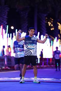 BIB: 827, 42195
                            <button type="button" onclick="openModal(23120814)" class="btn btn-primary btn-sm float-right btn-popup" data-toggle="modal" data-target=".modal-high-quality">
                        <i class="fas fa-shopping-cart"></i> Add to Cart
                    </button>
                                            <button type="button" onclick="isThisMe(23120814, true)" class="btn btn-success btn-sm float-right btn-popup btn-isme hidden" data-toggle="tooltip" data-placement="bottom" title="นี่คือรูปของคุณใช่ไหม คลิกที่นี่เพื่อเอาเข้าอัลบั้ม">
                        <i class="fas fa-plus"></i> Add to album
                    </button>
                    <button type="button" onclick="isThisMe(23120814, false)" class="btn btn-warning btn-sm float-right btn-popup btn-isnotme hidden">
                        <i class="fas fa-ban"></i> Remove from album
                    </button>