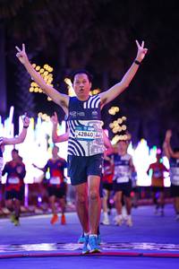 BIB: 42840
                            <button type="button" onclick="openModal(23176114)" class="btn btn-primary btn-sm float-right btn-popup" data-toggle="modal" data-target=".modal-high-quality">
                        <i class="fas fa-shopping-cart"></i> Add to Cart
                    </button>
                                            <button type="button" onclick="isThisMe(23176114, true)" class="btn btn-success btn-sm float-right btn-popup btn-isme hidden" data-toggle="tooltip" data-placement="bottom" title="นี่คือรูปของคุณใช่ไหม คลิกที่นี่เพื่อเอาเข้าอัลบั้ม">
                        <i class="fas fa-plus"></i> Add to album
                    </button>
                    <button type="button" onclick="isThisMe(23176114, false)" class="btn btn-warning btn-sm float-right btn-popup btn-isnotme hidden">
                        <i class="fas fa-ban"></i> Remove from album
                    </button>