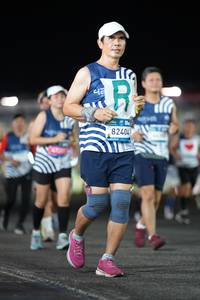 BIB: 82404
                            <button type="button" onclick="openModal(23128711)" class="btn btn-primary btn-sm float-right btn-popup" data-toggle="modal" data-target=".modal-high-quality">
                        <i class="fas fa-shopping-cart"></i> Add to Cart
                    </button>
                                            <button type="button" onclick="isThisMe(23128711, true)" class="btn btn-success btn-sm float-right btn-popup btn-isme hidden" data-toggle="tooltip" data-placement="bottom" title="นี่คือรูปของคุณใช่ไหม คลิกที่นี่เพื่อเอาเข้าอัลบั้ม">
                        <i class="fas fa-plus"></i> Add to album
                    </button>
                    <button type="button" onclick="isThisMe(23128711, false)" class="btn btn-warning btn-sm float-right btn-popup btn-isnotme hidden">
                        <i class="fas fa-ban"></i> Remove from album
                    </button>