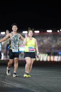 BIB: 42149, 47419
                            <button type="button" onclick="openModal(23190951)" class="btn btn-primary btn-sm float-right btn-popup" data-toggle="modal" data-target=".modal-high-quality">
                        <i class="fas fa-shopping-cart"></i> Add to Cart
                    </button>
                                            <button type="button" onclick="isThisMe(23190951, true)" class="btn btn-success btn-sm float-right btn-popup btn-isme hidden" data-toggle="tooltip" data-placement="bottom" title="นี่คือรูปของคุณใช่ไหม คลิกที่นี่เพื่อเอาเข้าอัลบั้ม">
                        <i class="fas fa-plus"></i> Add to album
                    </button>
                    <button type="button" onclick="isThisMe(23190951, false)" class="btn btn-warning btn-sm float-right btn-popup btn-isnotme hidden">
                        <i class="fas fa-ban"></i> Remove from album
                    </button>