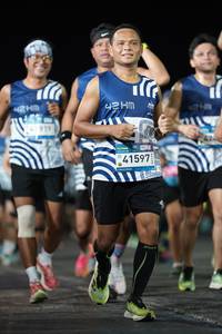 BIB: 41597, 410, 616
                            <button type="button" onclick="openModal(23078837)" class="btn btn-primary btn-sm float-right btn-popup" data-toggle="modal" data-target=".modal-high-quality">
                        <i class="fas fa-shopping-cart"></i> Add to Cart
                    </button>
                                            <button type="button" onclick="isThisMe(23078837, true)" class="btn btn-success btn-sm float-right btn-popup btn-isme hidden" data-toggle="tooltip" data-placement="bottom" title="นี่คือรูปของคุณใช่ไหม คลิกที่นี่เพื่อเอาเข้าอัลบั้ม">
                        <i class="fas fa-plus"></i> Add to album
                    </button>
                    <button type="button" onclick="isThisMe(23078837, false)" class="btn btn-warning btn-sm float-right btn-popup btn-isnotme hidden">
                        <i class="fas fa-ban"></i> Remove from album
                    </button>