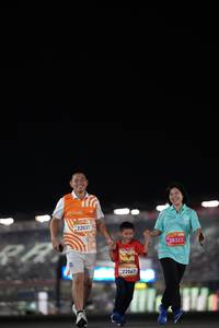 BIB: 211, 22037, 22067, 28323
                            <button type="button" onclick="openModal(23034883)" class="btn btn-primary btn-sm float-right btn-popup" data-toggle="modal" data-target=".modal-high-quality">
                        <i class="fas fa-shopping-cart"></i> Add to Cart
                    </button>
                                            <button type="button" onclick="isThisMe(23034883, true)" class="btn btn-success btn-sm float-right btn-popup btn-isme hidden" data-toggle="tooltip" data-placement="bottom" title="นี่คือรูปของคุณใช่ไหม คลิกที่นี่เพื่อเอาเข้าอัลบั้ม">
                        <i class="fas fa-plus"></i> Add to album
                    </button>
                    <button type="button" onclick="isThisMe(23034883, false)" class="btn btn-warning btn-sm float-right btn-popup btn-isnotme hidden">
                        <i class="fas fa-ban"></i> Remove from album
                    </button>