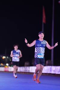 BIB: 
                            <button type="button" onclick="openModal(23571912)" class="btn btn-primary btn-sm float-right btn-popup" data-toggle="modal" data-target=".modal-high-quality">
                        <i class="fas fa-shopping-cart"></i> Add to Cart
                    </button>
                                            <button type="button" onclick="isThisMe(23571912, true)" class="btn btn-success btn-sm float-right btn-popup btn-isme hidden" data-toggle="tooltip" data-placement="bottom" title="นี่คือรูปของคุณใช่ไหม คลิกที่นี่เพื่อเอาเข้าอัลบั้ม">
                        <i class="fas fa-plus"></i> Add to album
                    </button>
                    <button type="button" onclick="isThisMe(23571912, false)" class="btn btn-warning btn-sm float-right btn-popup btn-isnotme hidden">
                        <i class="fas fa-ban"></i> Remove from album
                    </button>