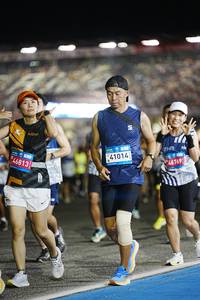 BIB: 
                            <button type="button" onclick="openModal(23984882)" class="btn btn-primary btn-sm float-right btn-popup" data-toggle="modal" data-target=".modal-high-quality">
                        <i class="fas fa-shopping-cart"></i> Add to Cart
                    </button>
                                            <button type="button" onclick="isThisMe(23984882, true)" class="btn btn-success btn-sm float-right btn-popup btn-isme hidden" data-toggle="tooltip" data-placement="bottom" title="นี่คือรูปของคุณใช่ไหม คลิกที่นี่เพื่อเอาเข้าอัลบั้ม">
                        <i class="fas fa-plus"></i> Add to album
                    </button>
                    <button type="button" onclick="isThisMe(23984882, false)" class="btn btn-warning btn-sm float-right btn-popup btn-isnotme hidden">
                        <i class="fas fa-ban"></i> Remove from album
                    </button>