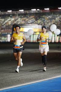 BIB: 
                            <button type="button" onclick="openModal(23993683)" class="btn btn-primary btn-sm float-right btn-popup" data-toggle="modal" data-target=".modal-high-quality">
                        <i class="fas fa-shopping-cart"></i> Add to Cart
                    </button>
                                            <button type="button" onclick="isThisMe(23993683, true)" class="btn btn-success btn-sm float-right btn-popup btn-isme hidden" data-toggle="tooltip" data-placement="bottom" title="นี่คือรูปของคุณใช่ไหม คลิกที่นี่เพื่อเอาเข้าอัลบั้ม">
                        <i class="fas fa-plus"></i> Add to album
                    </button>
                    <button type="button" onclick="isThisMe(23993683, false)" class="btn btn-warning btn-sm float-right btn-popup btn-isnotme hidden">
                        <i class="fas fa-ban"></i> Remove from album
                    </button>