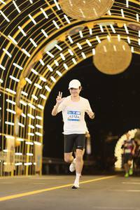 BIB: 43124
                            <button type="button" onclick="openModal(22818924)" class="btn btn-primary btn-sm float-right btn-popup" data-toggle="modal" data-target=".modal-high-quality">
                        <i class="fas fa-shopping-cart"></i> Add to Cart
                    </button>
                                            <button type="button" onclick="isThisMe(22818924, true)" class="btn btn-success btn-sm float-right btn-popup btn-isme hidden" data-toggle="tooltip" data-placement="bottom" title="นี่คือรูปของคุณใช่ไหม คลิกที่นี่เพื่อเอาเข้าอัลบั้ม">
                        <i class="fas fa-plus"></i> Add to album
                    </button>
                    <button type="button" onclick="isThisMe(22818924, false)" class="btn btn-warning btn-sm float-right btn-popup btn-isnotme hidden">
                        <i class="fas fa-ban"></i> Remove from album
                    </button>