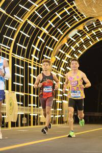 BIB: 40433
                            <button type="button" onclick="openModal(22817374)" class="btn btn-primary btn-sm float-right btn-popup" data-toggle="modal" data-target=".modal-high-quality">
                        <i class="fas fa-shopping-cart"></i> Add to Cart
                    </button>
                                            <button type="button" onclick="isThisMe(22817374, true)" class="btn btn-success btn-sm float-right btn-popup btn-isme hidden" data-toggle="tooltip" data-placement="bottom" title="นี่คือรูปของคุณใช่ไหม คลิกที่นี่เพื่อเอาเข้าอัลบั้ม">
                        <i class="fas fa-plus"></i> Add to album
                    </button>
                    <button type="button" onclick="isThisMe(22817374, false)" class="btn btn-warning btn-sm float-right btn-popup btn-isnotme hidden">
                        <i class="fas fa-ban"></i> Remove from album
                    </button>