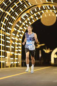 BIB: 43666
                            <button type="button" onclick="openModal(22814791)" class="btn btn-primary btn-sm float-right btn-popup" data-toggle="modal" data-target=".modal-high-quality">
                        <i class="fas fa-shopping-cart"></i> Add to Cart
                    </button>
                                            <button type="button" onclick="isThisMe(22814791, true)" class="btn btn-success btn-sm float-right btn-popup btn-isme hidden" data-toggle="tooltip" data-placement="bottom" title="นี่คือรูปของคุณใช่ไหม คลิกที่นี่เพื่อเอาเข้าอัลบั้ม">
                        <i class="fas fa-plus"></i> Add to album
                    </button>
                    <button type="button" onclick="isThisMe(22814791, false)" class="btn btn-warning btn-sm float-right btn-popup btn-isnotme hidden">
                        <i class="fas fa-ban"></i> Remove from album
                    </button>