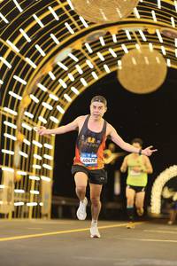 BIB: 40475
                            <button type="button" onclick="openModal(22820738)" class="btn btn-primary btn-sm float-right btn-popup" data-toggle="modal" data-target=".modal-high-quality">
                        <i class="fas fa-shopping-cart"></i> Add to Cart
                    </button>
                                            <button type="button" onclick="isThisMe(22820738, true)" class="btn btn-success btn-sm float-right btn-popup btn-isme hidden" data-toggle="tooltip" data-placement="bottom" title="นี่คือรูปของคุณใช่ไหม คลิกที่นี่เพื่อเอาเข้าอัลบั้ม">
                        <i class="fas fa-plus"></i> Add to album
                    </button>
                    <button type="button" onclick="isThisMe(22820738, false)" class="btn btn-warning btn-sm float-right btn-popup btn-isnotme hidden">
                        <i class="fas fa-ban"></i> Remove from album
                    </button>