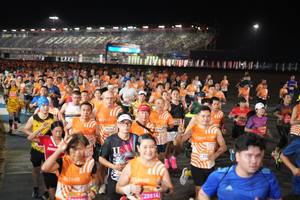 BIB: 2405, 99296, 2195, 28814, 215
                            <button type="button" onclick="openModal(23184004)" class="btn btn-primary btn-sm float-right btn-popup" data-toggle="modal" data-target=".modal-high-quality">
                        <i class="fas fa-shopping-cart"></i> Add to Cart
                    </button>
                                            <button type="button" onclick="isThisMe(23184004, true)" class="btn btn-success btn-sm float-right btn-popup btn-isme hidden" data-toggle="tooltip" data-placement="bottom" title="นี่คือรูปของคุณใช่ไหม คลิกที่นี่เพื่อเอาเข้าอัลบั้ม">
                        <i class="fas fa-plus"></i> Add to album
                    </button>
                    <button type="button" onclick="isThisMe(23184004, false)" class="btn btn-warning btn-sm float-right btn-popup btn-isnotme hidden">
                        <i class="fas fa-ban"></i> Remove from album
                    </button>