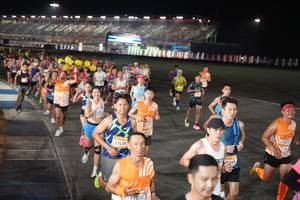 BIB: 6920, 6072
                            <button type="button" onclick="openModal(23068643)" class="btn btn-primary btn-sm float-right btn-popup" data-toggle="modal" data-target=".modal-high-quality">
                        <i class="fas fa-shopping-cart"></i> Add to Cart
                    </button>
                                            <button type="button" onclick="isThisMe(23068643, true)" class="btn btn-success btn-sm float-right btn-popup btn-isme hidden" data-toggle="tooltip" data-placement="bottom" title="นี่คือรูปของคุณใช่ไหม คลิกที่นี่เพื่อเอาเข้าอัลบั้ม">
                        <i class="fas fa-plus"></i> Add to album
                    </button>
                    <button type="button" onclick="isThisMe(23068643, false)" class="btn btn-warning btn-sm float-right btn-popup btn-isnotme hidden">
                        <i class="fas fa-ban"></i> Remove from album
                    </button>