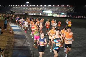 BIB: 
                            <button type="button" onclick="openModal(23049288)" class="btn btn-primary btn-sm float-right btn-popup" data-toggle="modal" data-target=".modal-high-quality">
                        <i class="fas fa-shopping-cart"></i> Add to Cart
                    </button>
                                            <button type="button" onclick="isThisMe(23049288, true)" class="btn btn-success btn-sm float-right btn-popup btn-isme hidden" data-toggle="tooltip" data-placement="bottom" title="นี่คือรูปของคุณใช่ไหม คลิกที่นี่เพื่อเอาเข้าอัลบั้ม">
                        <i class="fas fa-plus"></i> Add to album
                    </button>
                    <button type="button" onclick="isThisMe(23049288, false)" class="btn btn-warning btn-sm float-right btn-popup btn-isnotme hidden">
                        <i class="fas fa-ban"></i> Remove from album
                    </button>