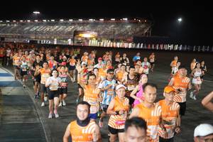 BIB: 20427, 28415, 2058
                            <button type="button" onclick="openModal(23108812)" class="btn btn-primary btn-sm float-right btn-popup" data-toggle="modal" data-target=".modal-high-quality">
                        <i class="fas fa-shopping-cart"></i> Add to Cart
                    </button>
                                            <button type="button" onclick="isThisMe(23108812, true)" class="btn btn-success btn-sm float-right btn-popup btn-isme hidden" data-toggle="tooltip" data-placement="bottom" title="นี่คือรูปของคุณใช่ไหม คลิกที่นี่เพื่อเอาเข้าอัลบั้ม">
                        <i class="fas fa-plus"></i> Add to album
                    </button>
                    <button type="button" onclick="isThisMe(23108812, false)" class="btn btn-warning btn-sm float-right btn-popup btn-isnotme hidden">
                        <i class="fas fa-ban"></i> Remove from album
                    </button>