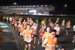 BIB: 81201, 220, 24004, 22635
                            <button type="button" onclick="openModal(23081861)" class="btn btn-primary btn-sm float-right btn-popup" data-toggle="modal" data-target=".modal-high-quality">
                        <i class="fas fa-shopping-cart"></i> Add to Cart
                    </button>
                                            <button type="button" onclick="isThisMe(23081861, true)" class="btn btn-success btn-sm float-right btn-popup btn-isme hidden" data-toggle="tooltip" data-placement="bottom" title="นี่คือรูปของคุณใช่ไหม คลิกที่นี่เพื่อเอาเข้าอัลบั้ม">
                        <i class="fas fa-plus"></i> Add to album
                    </button>
                    <button type="button" onclick="isThisMe(23081861, false)" class="btn btn-warning btn-sm float-right btn-popup btn-isnotme hidden">
                        <i class="fas fa-ban"></i> Remove from album
                    </button>