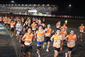 BIB: 180, 20809, 2318, 20893, 21144, 124254
                            <button type="button" onclick="openModal(23101508)" class="btn btn-primary btn-sm float-right btn-popup" data-toggle="modal" data-target=".modal-high-quality">
                        <i class="fas fa-shopping-cart"></i> Add to Cart
                    </button>
                                            <button type="button" onclick="isThisMe(23101508, true)" class="btn btn-success btn-sm float-right btn-popup btn-isme hidden" data-toggle="tooltip" data-placement="bottom" title="นี่คือรูปของคุณใช่ไหม คลิกที่นี่เพื่อเอาเข้าอัลบั้ม">
                        <i class="fas fa-plus"></i> Add to album
                    </button>
                    <button type="button" onclick="isThisMe(23101508, false)" class="btn btn-warning btn-sm float-right btn-popup btn-isnotme hidden">
                        <i class="fas fa-ban"></i> Remove from album
                    </button>