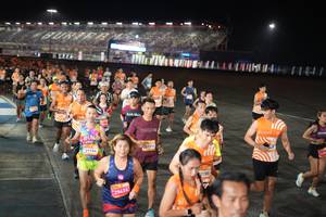 BIB: 21104, 29426, 22311, 0788, 520
                            <button type="button" onclick="openModal(23098837)" class="btn btn-primary btn-sm float-right btn-popup" data-toggle="modal" data-target=".modal-high-quality">
                        <i class="fas fa-shopping-cart"></i> Add to Cart
                    </button>
                                            <button type="button" onclick="isThisMe(23098837, true)" class="btn btn-success btn-sm float-right btn-popup btn-isme hidden" data-toggle="tooltip" data-placement="bottom" title="นี่คือรูปของคุณใช่ไหม คลิกที่นี่เพื่อเอาเข้าอัลบั้ม">
                        <i class="fas fa-plus"></i> Add to album
                    </button>
                    <button type="button" onclick="isThisMe(23098837, false)" class="btn btn-warning btn-sm float-right btn-popup btn-isnotme hidden">
                        <i class="fas fa-ban"></i> Remove from album
                    </button>