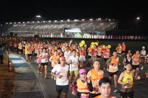 BIB: 2922, 2010, 2445
                            <button type="button" onclick="openModal(23118359)" class="btn btn-primary btn-sm float-right btn-popup" data-toggle="modal" data-target=".modal-high-quality">
                        <i class="fas fa-shopping-cart"></i> Add to Cart
                    </button>
                                            <button type="button" onclick="isThisMe(23118359, true)" class="btn btn-success btn-sm float-right btn-popup btn-isme hidden" data-toggle="tooltip" data-placement="bottom" title="นี่คือรูปของคุณใช่ไหม คลิกที่นี่เพื่อเอาเข้าอัลบั้ม">
                        <i class="fas fa-plus"></i> Add to album
                    </button>
                    <button type="button" onclick="isThisMe(23118359, false)" class="btn btn-warning btn-sm float-right btn-popup btn-isnotme hidden">
                        <i class="fas fa-ban"></i> Remove from album
                    </button>