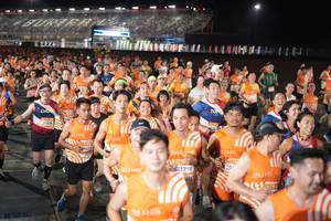 BIB: 21535, 0163, 21798
                            <button type="button" onclick="openModal(23172104)" class="btn btn-primary btn-sm float-right btn-popup" data-toggle="modal" data-target=".modal-high-quality">
                        <i class="fas fa-shopping-cart"></i> Add to Cart
                    </button>
                                            <button type="button" onclick="isThisMe(23172104, true)" class="btn btn-success btn-sm float-right btn-popup btn-isme hidden" data-toggle="tooltip" data-placement="bottom" title="นี่คือรูปของคุณใช่ไหม คลิกที่นี่เพื่อเอาเข้าอัลบั้ม">
                        <i class="fas fa-plus"></i> Add to album
                    </button>
                    <button type="button" onclick="isThisMe(23172104, false)" class="btn btn-warning btn-sm float-right btn-popup btn-isnotme hidden">
                        <i class="fas fa-ban"></i> Remove from album
                    </button>