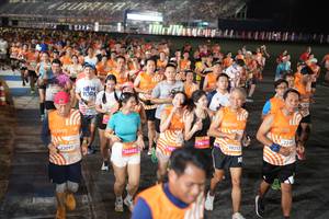 BIB: 23097, 20453, 26683, 98215, 414, 98213, 2215
                            <button type="button" onclick="openModal(23200943)" class="btn btn-primary btn-sm float-right btn-popup" data-toggle="modal" data-target=".modal-high-quality">
                        <i class="fas fa-shopping-cart"></i> Add to Cart
                    </button>
                                            <button type="button" onclick="isThisMe(23200943, true)" class="btn btn-success btn-sm float-right btn-popup btn-isme hidden" data-toggle="tooltip" data-placement="bottom" title="นี่คือรูปของคุณใช่ไหม คลิกที่นี่เพื่อเอาเข้าอัลบั้ม">
                        <i class="fas fa-plus"></i> Add to album
                    </button>
                    <button type="button" onclick="isThisMe(23200943, false)" class="btn btn-warning btn-sm float-right btn-popup btn-isnotme hidden">
                        <i class="fas fa-ban"></i> Remove from album
                    </button>