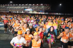 BIB: 851, 2631, 23995
                            <button type="button" onclick="openModal(23215418)" class="btn btn-primary btn-sm float-right btn-popup" data-toggle="modal" data-target=".modal-high-quality">
                        <i class="fas fa-shopping-cart"></i> Add to Cart
                    </button>
                                            <button type="button" onclick="isThisMe(23215418, true)" class="btn btn-success btn-sm float-right btn-popup btn-isme hidden" data-toggle="tooltip" data-placement="bottom" title="นี่คือรูปของคุณใช่ไหม คลิกที่นี่เพื่อเอาเข้าอัลบั้ม">
                        <i class="fas fa-plus"></i> Add to album
                    </button>
                    <button type="button" onclick="isThisMe(23215418, false)" class="btn btn-warning btn-sm float-right btn-popup btn-isnotme hidden">
                        <i class="fas fa-ban"></i> Remove from album
                    </button>