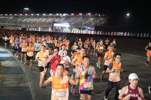 BIB: 24883, 20833, 23370, 2010
                            <button type="button" onclick="openModal(23107306)" class="btn btn-primary btn-sm float-right btn-popup" data-toggle="modal" data-target=".modal-high-quality">
                        <i class="fas fa-shopping-cart"></i> Add to Cart
                    </button>
                                            <button type="button" onclick="isThisMe(23107306, true)" class="btn btn-success btn-sm float-right btn-popup btn-isme hidden" data-toggle="tooltip" data-placement="bottom" title="นี่คือรูปของคุณใช่ไหม คลิกที่นี่เพื่อเอาเข้าอัลบั้ม">
                        <i class="fas fa-plus"></i> Add to album
                    </button>
                    <button type="button" onclick="isThisMe(23107306, false)" class="btn btn-warning btn-sm float-right btn-popup btn-isnotme hidden">
                        <i class="fas fa-ban"></i> Remove from album
                    </button>