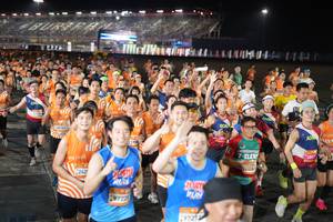 BIB: 20163, 242, 217, 97225, 97212, 2801
                            <button type="button" onclick="openModal(23171733)" class="btn btn-primary btn-sm float-right btn-popup" data-toggle="modal" data-target=".modal-high-quality">
                        <i class="fas fa-shopping-cart"></i> Add to Cart
                    </button>
                                            <button type="button" onclick="isThisMe(23171733, true)" class="btn btn-success btn-sm float-right btn-popup btn-isme hidden" data-toggle="tooltip" data-placement="bottom" title="นี่คือรูปของคุณใช่ไหม คลิกที่นี่เพื่อเอาเข้าอัลบั้ม">
                        <i class="fas fa-plus"></i> Add to album
                    </button>
                    <button type="button" onclick="isThisMe(23171733, false)" class="btn btn-warning btn-sm float-right btn-popup btn-isnotme hidden">
                        <i class="fas fa-ban"></i> Remove from album
                    </button>
