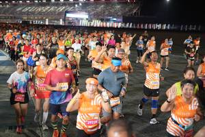 BIB: 27422, 2770, 9392, 29225, 21643, 22893, 29211
                            <button type="button" onclick="openModal(23227571)" class="btn btn-primary btn-sm float-right btn-popup" data-toggle="modal" data-target=".modal-high-quality">
                        <i class="fas fa-shopping-cart"></i> Add to Cart
                    </button>
                                            <button type="button" onclick="isThisMe(23227571, true)" class="btn btn-success btn-sm float-right btn-popup btn-isme hidden" data-toggle="tooltip" data-placement="bottom" title="นี่คือรูปของคุณใช่ไหม คลิกที่นี่เพื่อเอาเข้าอัลบั้ม">
                        <i class="fas fa-plus"></i> Add to album
                    </button>
                    <button type="button" onclick="isThisMe(23227571, false)" class="btn btn-warning btn-sm float-right btn-popup btn-isnotme hidden">
                        <i class="fas fa-ban"></i> Remove from album
                    </button>