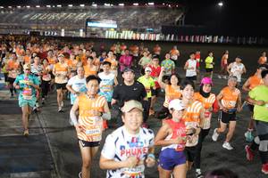 BIB: 76922, 22335
                            <button type="button" onclick="openModal(23162363)" class="btn btn-primary btn-sm float-right btn-popup" data-toggle="modal" data-target=".modal-high-quality">
                        <i class="fas fa-shopping-cart"></i> Add to Cart
                    </button>
                                            <button type="button" onclick="isThisMe(23162363, true)" class="btn btn-success btn-sm float-right btn-popup btn-isme hidden" data-toggle="tooltip" data-placement="bottom" title="นี่คือรูปของคุณใช่ไหม คลิกที่นี่เพื่อเอาเข้าอัลบั้ม">
                        <i class="fas fa-plus"></i> Add to album
                    </button>
                    <button type="button" onclick="isThisMe(23162363, false)" class="btn btn-warning btn-sm float-right btn-popup btn-isnotme hidden">
                        <i class="fas fa-ban"></i> Remove from album
                    </button>