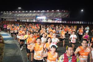 BIB: 235, 21694
                            <button type="button" onclick="openModal(23225707)" class="btn btn-primary btn-sm float-right btn-popup" data-toggle="modal" data-target=".modal-high-quality">
                        <i class="fas fa-shopping-cart"></i> Add to Cart
                    </button>
                                            <button type="button" onclick="isThisMe(23225707, true)" class="btn btn-success btn-sm float-right btn-popup btn-isme hidden" data-toggle="tooltip" data-placement="bottom" title="นี่คือรูปของคุณใช่ไหม คลิกที่นี่เพื่อเอาเข้าอัลบั้ม">
                        <i class="fas fa-plus"></i> Add to album
                    </button>
                    <button type="button" onclick="isThisMe(23225707, false)" class="btn btn-warning btn-sm float-right btn-popup btn-isnotme hidden">
                        <i class="fas fa-ban"></i> Remove from album
                    </button>