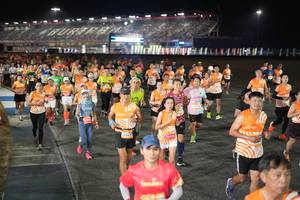 BIB: 224, 26728
                            <button type="button" onclick="openModal(23145905)" class="btn btn-primary btn-sm float-right btn-popup" data-toggle="modal" data-target=".modal-high-quality">
                        <i class="fas fa-shopping-cart"></i> Add to Cart
                    </button>
                                            <button type="button" onclick="isThisMe(23145905, true)" class="btn btn-success btn-sm float-right btn-popup btn-isme hidden" data-toggle="tooltip" data-placement="bottom" title="นี่คือรูปของคุณใช่ไหม คลิกที่นี่เพื่อเอาเข้าอัลบั้ม">
                        <i class="fas fa-plus"></i> Add to album
                    </button>
                    <button type="button" onclick="isThisMe(23145905, false)" class="btn btn-warning btn-sm float-right btn-popup btn-isnotme hidden">
                        <i class="fas fa-ban"></i> Remove from album
                    </button>