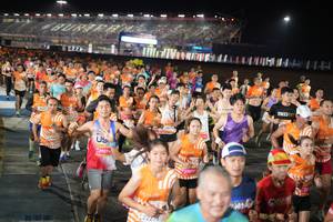 BIB: 200, 21045, 29074, 220713, 27070, 2010
                            <button type="button" onclick="openModal(23140579)" class="btn btn-primary btn-sm float-right btn-popup" data-toggle="modal" data-target=".modal-high-quality">
                        <i class="fas fa-shopping-cart"></i> Add to Cart
                    </button>
                                            <button type="button" onclick="isThisMe(23140579, true)" class="btn btn-success btn-sm float-right btn-popup btn-isme hidden" data-toggle="tooltip" data-placement="bottom" title="นี่คือรูปของคุณใช่ไหม คลิกที่นี่เพื่อเอาเข้าอัลบั้ม">
                        <i class="fas fa-plus"></i> Add to album
                    </button>
                    <button type="button" onclick="isThisMe(23140579, false)" class="btn btn-warning btn-sm float-right btn-popup btn-isnotme hidden">
                        <i class="fas fa-ban"></i> Remove from album
                    </button>