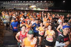 BIB: 27341, 26974, 24824, 26233
                            <button type="button" onclick="openModal(23203113)" class="btn btn-primary btn-sm float-right btn-popup" data-toggle="modal" data-target=".modal-high-quality">
                        <i class="fas fa-shopping-cart"></i> Add to Cart
                    </button>
                                            <button type="button" onclick="isThisMe(23203113, true)" class="btn btn-success btn-sm float-right btn-popup btn-isme hidden" data-toggle="tooltip" data-placement="bottom" title="นี่คือรูปของคุณใช่ไหม คลิกที่นี่เพื่อเอาเข้าอัลบั้ม">
                        <i class="fas fa-plus"></i> Add to album
                    </button>
                    <button type="button" onclick="isThisMe(23203113, false)" class="btn btn-warning btn-sm float-right btn-popup btn-isnotme hidden">
                        <i class="fas fa-ban"></i> Remove from album
                    </button>