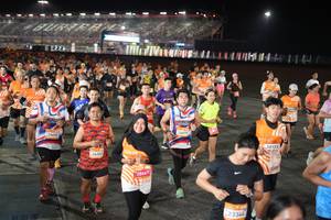 BIB: 25025, 24303, 29667, 24075, 23344, 2010, 50171
                            <button type="button" onclick="openModal(23166709)" class="btn btn-primary btn-sm float-right btn-popup" data-toggle="modal" data-target=".modal-high-quality">
                        <i class="fas fa-shopping-cart"></i> Add to Cart
                    </button>
                                            <button type="button" onclick="isThisMe(23166709, true)" class="btn btn-success btn-sm float-right btn-popup btn-isme hidden" data-toggle="tooltip" data-placement="bottom" title="นี่คือรูปของคุณใช่ไหม คลิกที่นี่เพื่อเอาเข้าอัลบั้ม">
                        <i class="fas fa-plus"></i> Add to album
                    </button>
                    <button type="button" onclick="isThisMe(23166709, false)" class="btn btn-warning btn-sm float-right btn-popup btn-isnotme hidden">
                        <i class="fas fa-ban"></i> Remove from album
                    </button>