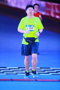 BIB: 
                            <button type="button" onclick="openModal(24613796)" class="btn btn-primary btn-sm float-right btn-popup" data-toggle="modal" data-target=".modal-high-quality">
                        <i class="fas fa-shopping-cart"></i> Add to Cart
                    </button>
                                            <button type="button" onclick="isThisMe(24613796, true)" class="btn btn-success btn-sm float-right btn-popup btn-isme hidden" data-toggle="tooltip" data-placement="bottom" title="นี่คือรูปของคุณใช่ไหม คลิกที่นี่เพื่อเอาเข้าอัลบั้ม">
                        <i class="fas fa-plus"></i> Add to album
                    </button>
                    <button type="button" onclick="isThisMe(24613796, false)" class="btn btn-warning btn-sm float-right btn-popup btn-isnotme hidden">
                        <i class="fas fa-ban"></i> Remove from album
                    </button>