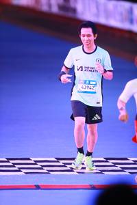 BIB: 
                            <button type="button" onclick="openModal(24615969)" class="btn btn-primary btn-sm float-right btn-popup" data-toggle="modal" data-target=".modal-high-quality">
                        <i class="fas fa-shopping-cart"></i> Add to Cart
                    </button>
                                            <button type="button" onclick="isThisMe(24615969, true)" class="btn btn-success btn-sm float-right btn-popup btn-isme hidden" data-toggle="tooltip" data-placement="bottom" title="นี่คือรูปของคุณใช่ไหม คลิกที่นี่เพื่อเอาเข้าอัลบั้ม">
                        <i class="fas fa-plus"></i> Add to album
                    </button>
                    <button type="button" onclick="isThisMe(24615969, false)" class="btn btn-warning btn-sm float-right btn-popup btn-isnotme hidden">
                        <i class="fas fa-ban"></i> Remove from album
                    </button>