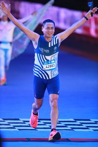 BIB: 
                            <button type="button" onclick="openModal(24617793)" class="btn btn-primary btn-sm float-right btn-popup" data-toggle="modal" data-target=".modal-high-quality">
                        <i class="fas fa-shopping-cart"></i> Add to Cart
                    </button>
                                            <button type="button" onclick="isThisMe(24617793, true)" class="btn btn-success btn-sm float-right btn-popup btn-isme hidden" data-toggle="tooltip" data-placement="bottom" title="นี่คือรูปของคุณใช่ไหม คลิกที่นี่เพื่อเอาเข้าอัลบั้ม">
                        <i class="fas fa-plus"></i> Add to album
                    </button>
                    <button type="button" onclick="isThisMe(24617793, false)" class="btn btn-warning btn-sm float-right btn-popup btn-isnotme hidden">
                        <i class="fas fa-ban"></i> Remove from album
                    </button>