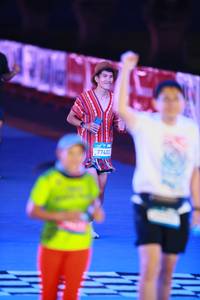 BIB: 
                            <button type="button" onclick="openModal(24624042)" class="btn btn-primary btn-sm float-right btn-popup" data-toggle="modal" data-target=".modal-high-quality">
                        <i class="fas fa-shopping-cart"></i> Add to Cart
                    </button>
                                            <button type="button" onclick="isThisMe(24624042, true)" class="btn btn-success btn-sm float-right btn-popup btn-isme hidden" data-toggle="tooltip" data-placement="bottom" title="นี่คือรูปของคุณใช่ไหม คลิกที่นี่เพื่อเอาเข้าอัลบั้ม">
                        <i class="fas fa-plus"></i> Add to album
                    </button>
                    <button type="button" onclick="isThisMe(24624042, false)" class="btn btn-warning btn-sm float-right btn-popup btn-isnotme hidden">
                        <i class="fas fa-ban"></i> Remove from album
                    </button>