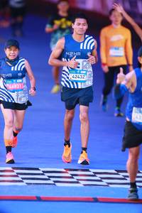 BIB: 
                            <button type="button" onclick="openModal(24613371)" class="btn btn-primary btn-sm float-right btn-popup" data-toggle="modal" data-target=".modal-high-quality">
                        <i class="fas fa-shopping-cart"></i> Add to Cart
                    </button>
                                            <button type="button" onclick="isThisMe(24613371, true)" class="btn btn-success btn-sm float-right btn-popup btn-isme hidden" data-toggle="tooltip" data-placement="bottom" title="นี่คือรูปของคุณใช่ไหม คลิกที่นี่เพื่อเอาเข้าอัลบั้ม">
                        <i class="fas fa-plus"></i> Add to album
                    </button>
                    <button type="button" onclick="isThisMe(24613371, false)" class="btn btn-warning btn-sm float-right btn-popup btn-isnotme hidden">
                        <i class="fas fa-ban"></i> Remove from album
                    </button>