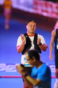 BIB: 
                            <button type="button" onclick="openModal(24619714)" class="btn btn-primary btn-sm float-right btn-popup" data-toggle="modal" data-target=".modal-high-quality">
                        <i class="fas fa-shopping-cart"></i> Add to Cart
                    </button>
                                            <button type="button" onclick="isThisMe(24619714, true)" class="btn btn-success btn-sm float-right btn-popup btn-isme hidden" data-toggle="tooltip" data-placement="bottom" title="นี่คือรูปของคุณใช่ไหม คลิกที่นี่เพื่อเอาเข้าอัลบั้ม">
                        <i class="fas fa-plus"></i> Add to album
                    </button>
                    <button type="button" onclick="isThisMe(24619714, false)" class="btn btn-warning btn-sm float-right btn-popup btn-isnotme hidden">
                        <i class="fas fa-ban"></i> Remove from album
                    </button>