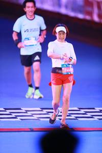 BIB: 
                            <button type="button" onclick="openModal(24615967)" class="btn btn-primary btn-sm float-right btn-popup" data-toggle="modal" data-target=".modal-high-quality">
                        <i class="fas fa-shopping-cart"></i> Add to Cart
                    </button>
                                            <button type="button" onclick="isThisMe(24615967, true)" class="btn btn-success btn-sm float-right btn-popup btn-isme hidden" data-toggle="tooltip" data-placement="bottom" title="นี่คือรูปของคุณใช่ไหม คลิกที่นี่เพื่อเอาเข้าอัลบั้ม">
                        <i class="fas fa-plus"></i> Add to album
                    </button>
                    <button type="button" onclick="isThisMe(24615967, false)" class="btn btn-warning btn-sm float-right btn-popup btn-isnotme hidden">
                        <i class="fas fa-ban"></i> Remove from album
                    </button>