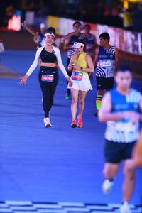 BIB: 
                            <button type="button" onclick="openModal(24613507)" class="btn btn-primary btn-sm float-right btn-popup" data-toggle="modal" data-target=".modal-high-quality">
                        <i class="fas fa-shopping-cart"></i> Add to Cart
                    </button>
                                            <button type="button" onclick="isThisMe(24613507, true)" class="btn btn-success btn-sm float-right btn-popup btn-isme hidden" data-toggle="tooltip" data-placement="bottom" title="นี่คือรูปของคุณใช่ไหม คลิกที่นี่เพื่อเอาเข้าอัลบั้ม">
                        <i class="fas fa-plus"></i> Add to album
                    </button>
                    <button type="button" onclick="isThisMe(24613507, false)" class="btn btn-warning btn-sm float-right btn-popup btn-isnotme hidden">
                        <i class="fas fa-ban"></i> Remove from album
                    </button>