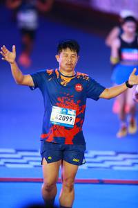 BIB: 42099
                            <button type="button" onclick="openModal(22935718)" class="btn btn-primary btn-sm float-right btn-popup" data-toggle="modal" data-target=".modal-high-quality">
                        <i class="fas fa-shopping-cart"></i> Add to Cart
                    </button>
                                            <button type="button" onclick="isThisMe(22935718, true)" class="btn btn-success btn-sm float-right btn-popup btn-isme hidden" data-toggle="tooltip" data-placement="bottom" title="นี่คือรูปของคุณใช่ไหม คลิกที่นี่เพื่อเอาเข้าอัลบั้ม">
                        <i class="fas fa-plus"></i> Add to album
                    </button>
                    <button type="button" onclick="isThisMe(22935718, false)" class="btn btn-warning btn-sm float-right btn-popup btn-isnotme hidden">
                        <i class="fas fa-ban"></i> Remove from album
                    </button>